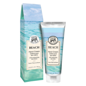 Handcreme mit feuchtigkeitsspendender Sheabutter in einer blauen Tube, verpackt in einer bunten Kartonbox.