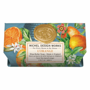 Verpackung für Shea Butter Seife mit Orangenmotiven und goldener Wachsversiegelung von Michel Design Works.