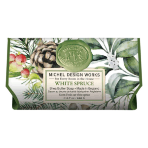 Verpackung für Handseife mit Motiv von Tannenzweigen, Kieferzapfen und Beeren, Duft: frischer Weißtannenbaum.