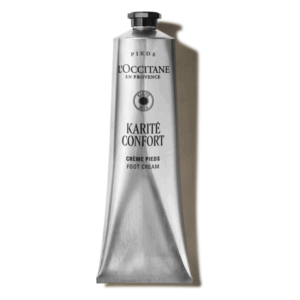 Silberne Tube mit Fußcreme von L'Occitane, beschriftet mit "Karité Confort" und "Crème Pieds".